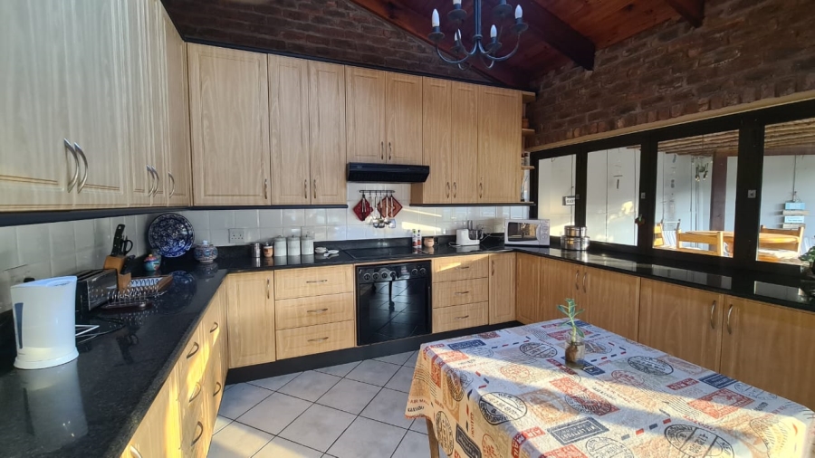 7 Bedroom Property for Sale in Morgans Bay Eastern Cape